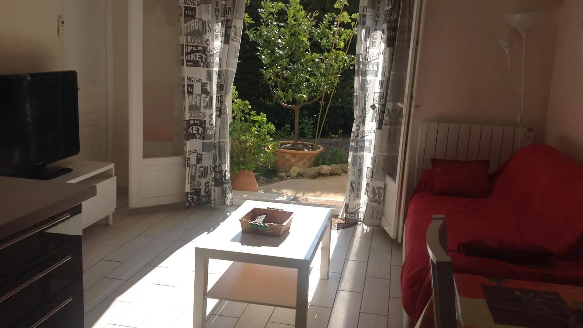 Apartment Rez De Villa Pebrier Frejus